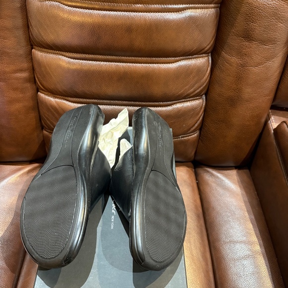 Kenneth Cole New York Men’s Leather Black Sandals Size 10